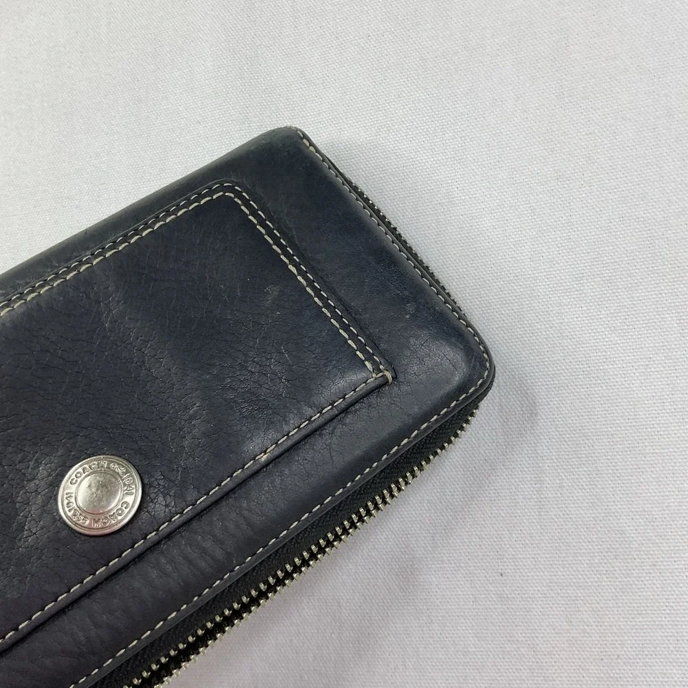 Vintage Coach Wallet Chelsea Pebbled Leather Black Zip Around Credit Card Long